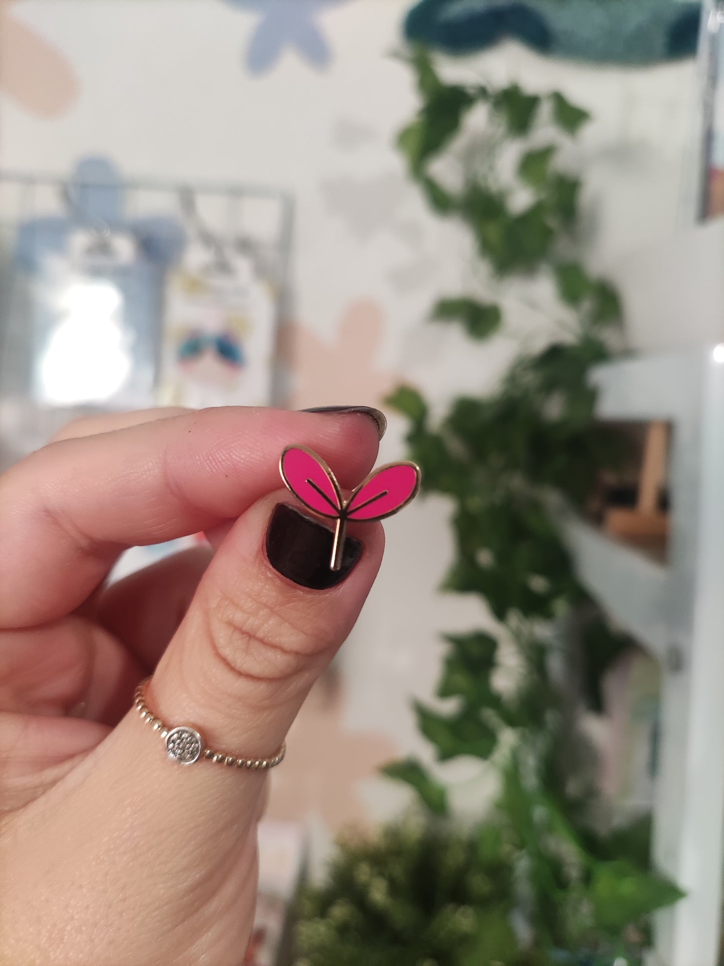 Adorable Mini Pins ~ Mini Pousse de Printemps