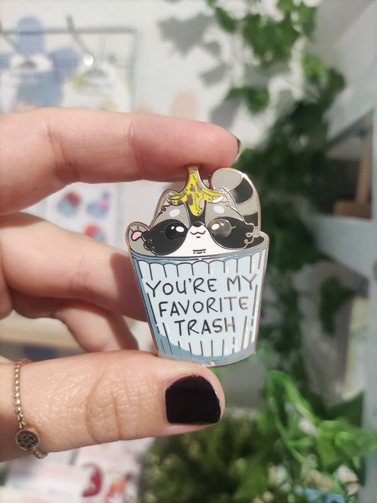 Pins Nuggets le raton laveur "M'y favorite trash" grade A