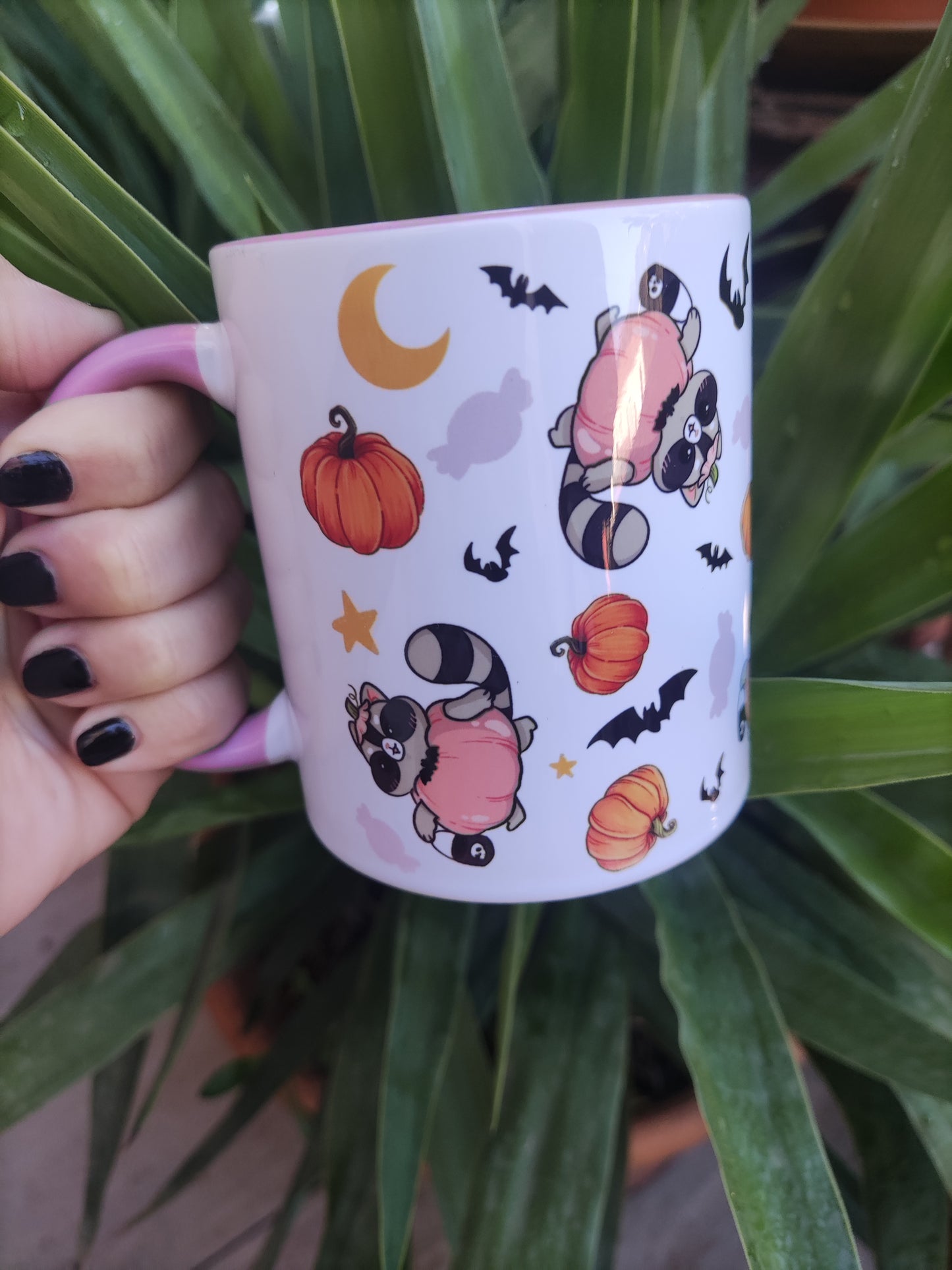 Mug mignon d'halloween "Nugget à la chasse aux bonbons" bicolore