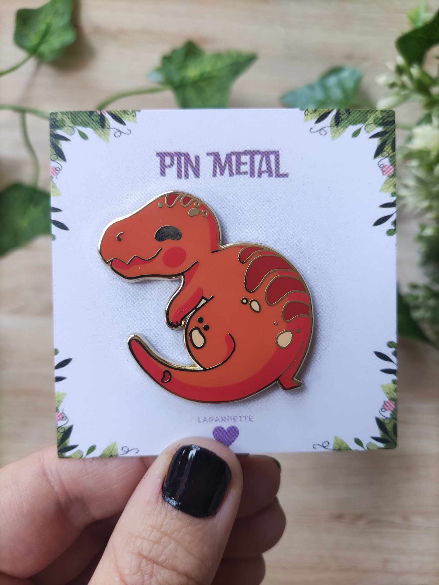 Pins metal dur Rexy le T-Rex petit dinosaure mignon orange grade A